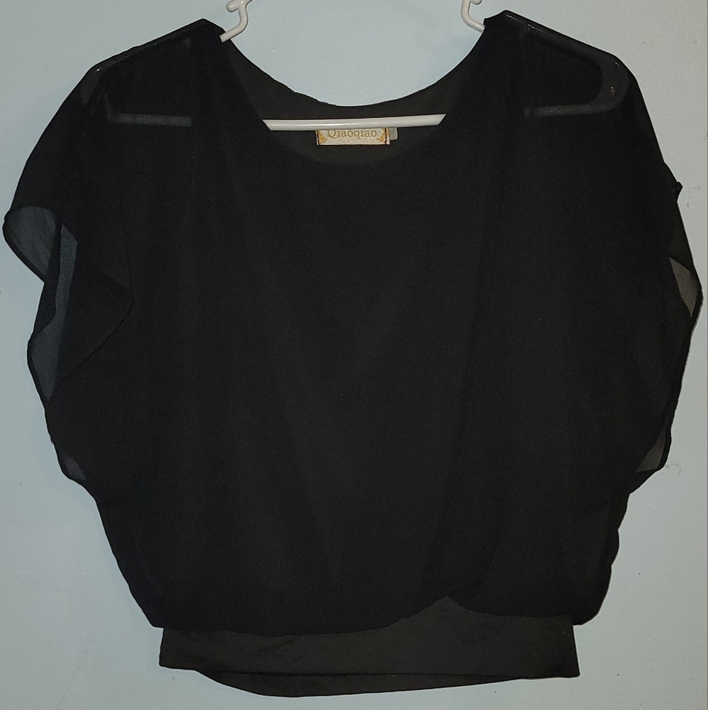 Qiaoqiao black shirt outer sheer tank top inside